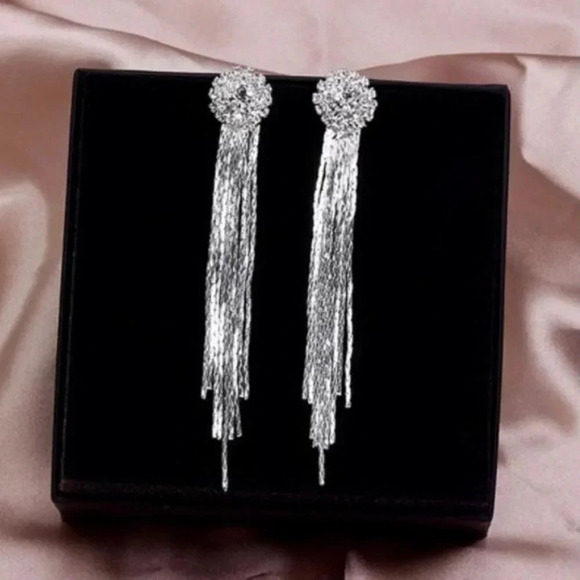 18k White Gold Tassel Drop Statement Earrings - Picture 1 of 7